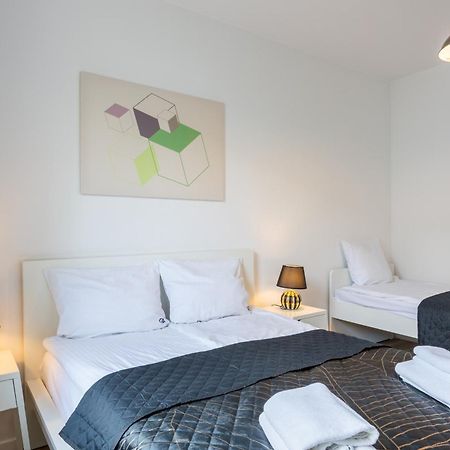 Golden Apartments Warsaw - Big And Bright Stylish Apartments - City Center - Pereca エクステリア 写真