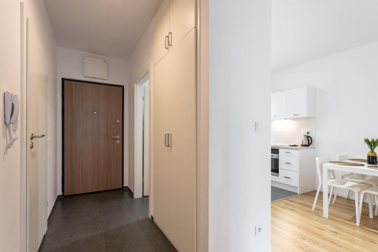 Golden Apartments Warsaw - Big And Bright Stylish Apartments - City Center - Pereca エクステリア 写真