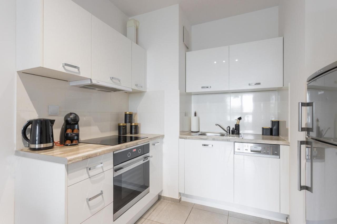 Golden Apartments Warsaw - Big And Bright Stylish Apartments - City Center - Pereca エクステリア 写真