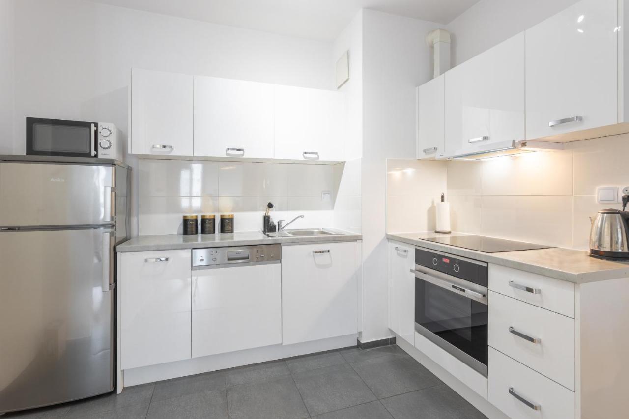 Golden Apartments Warsaw - Big And Bright Stylish Apartments - City Center - Pereca エクステリア 写真