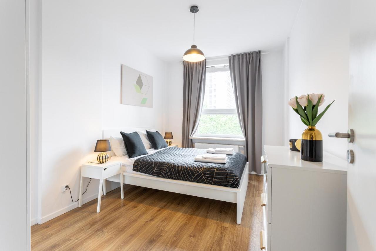 Golden Apartments Warsaw - Big And Bright Stylish Apartments - City Center - Pereca エクステリア 写真