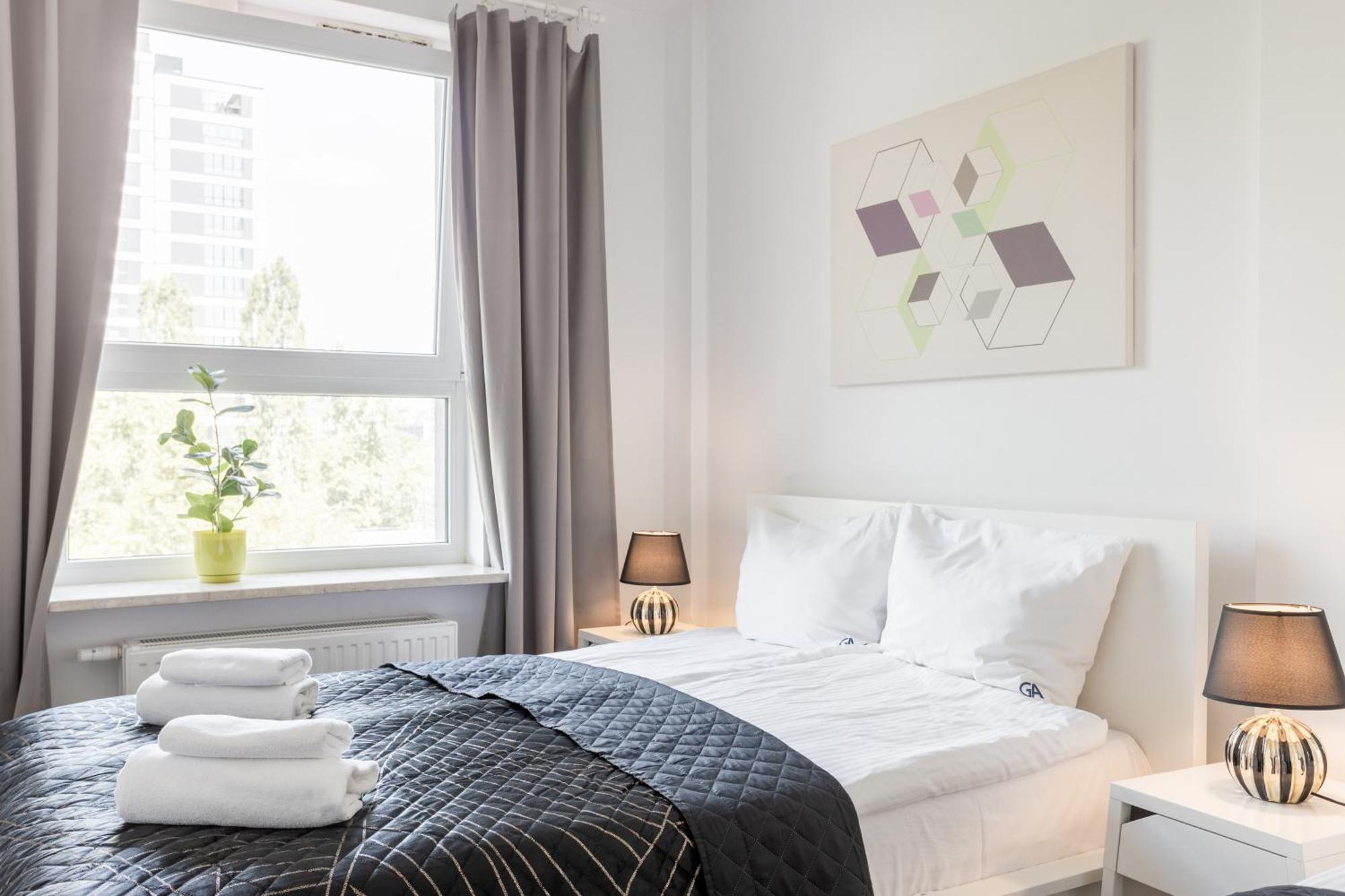Golden Apartments Warsaw - Big And Bright Stylish Apartments - City Center - Pereca エクステリア 写真