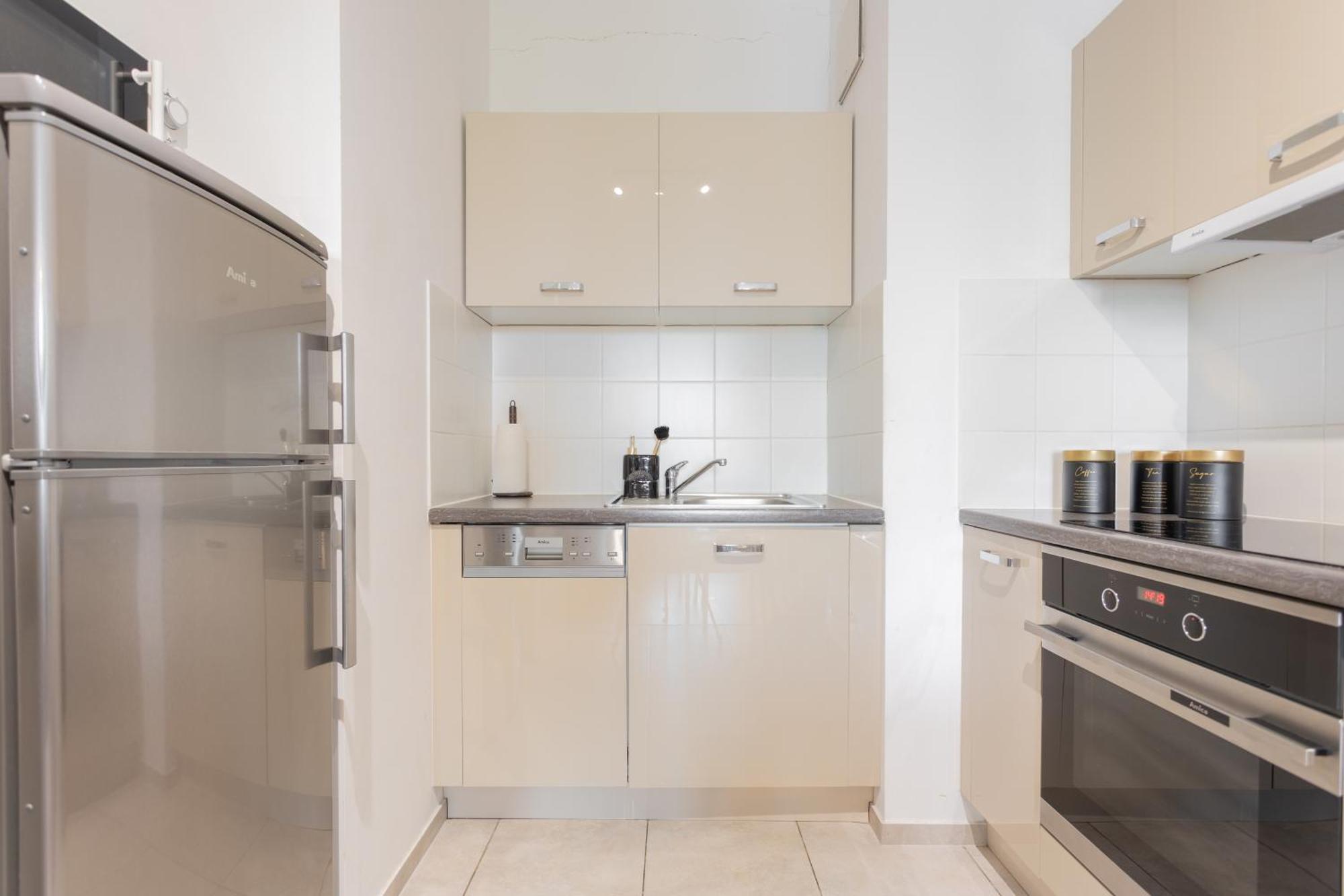 Golden Apartments Warsaw - Big And Bright Stylish Apartments - City Center - Pereca エクステリア 写真