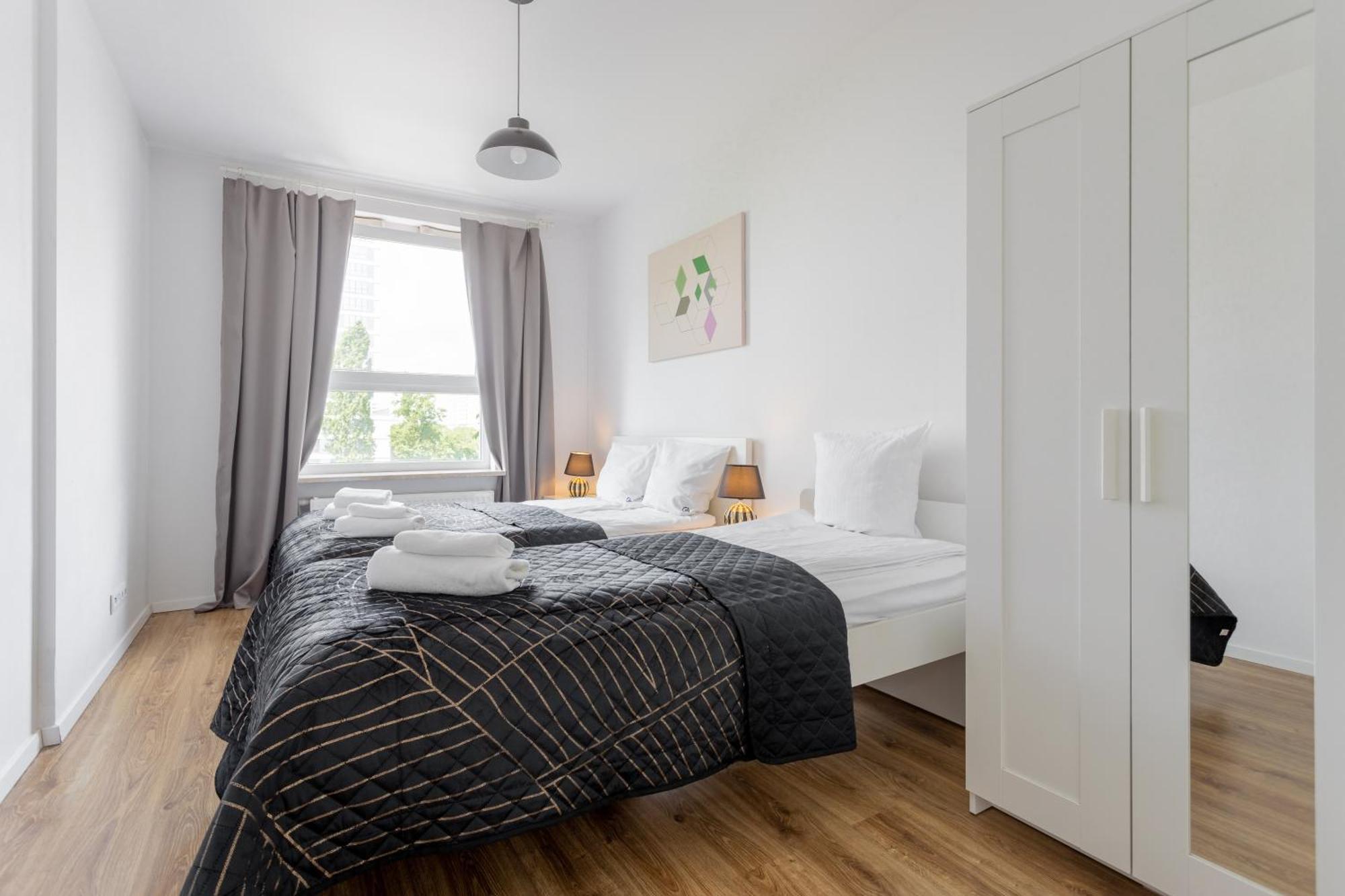 Golden Apartments Warsaw - Big And Bright Stylish Apartments - City Center - Pereca エクステリア 写真
