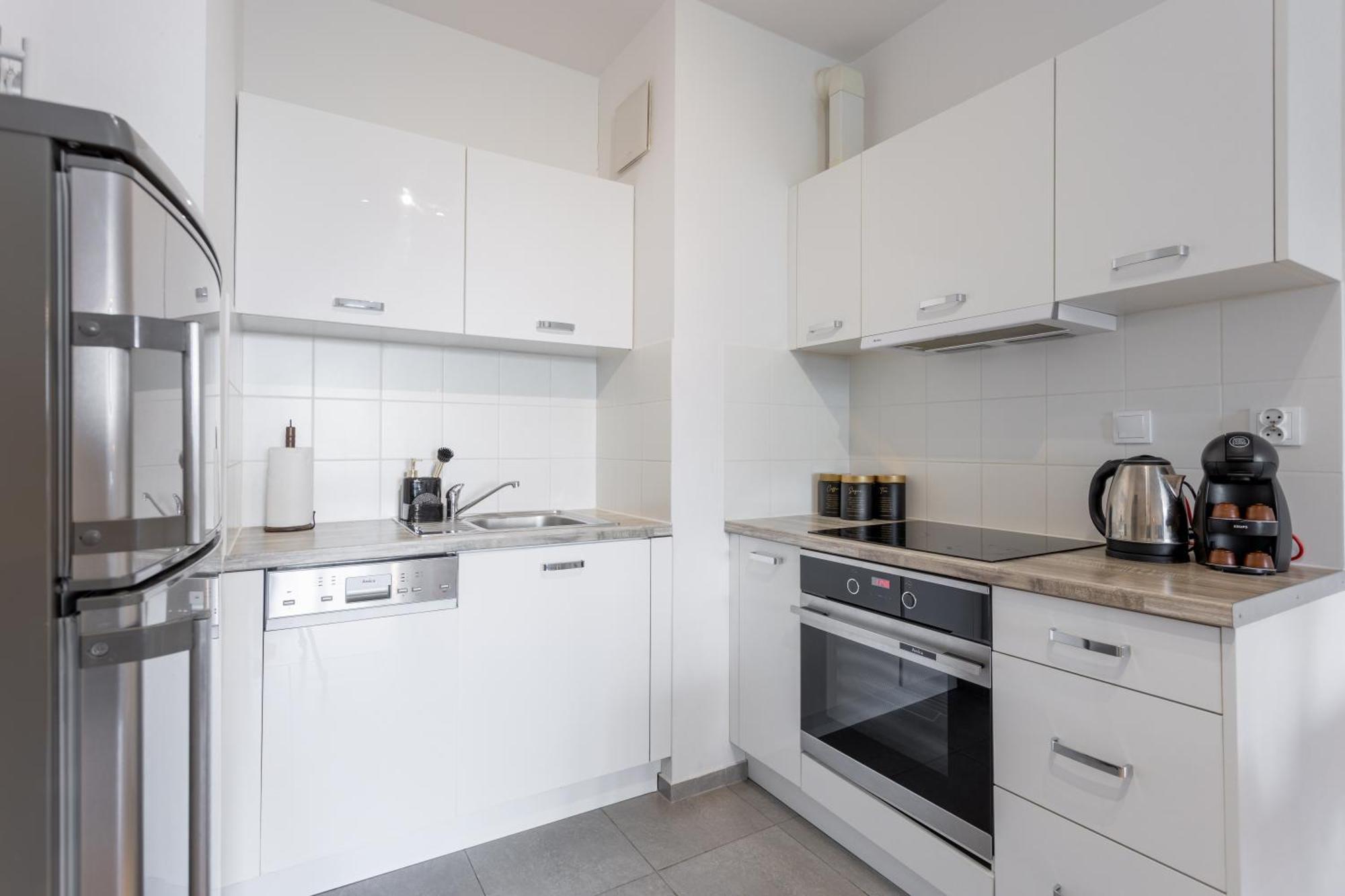 Golden Apartments Warsaw - Big And Bright Stylish Apartments - City Center - Pereca エクステリア 写真