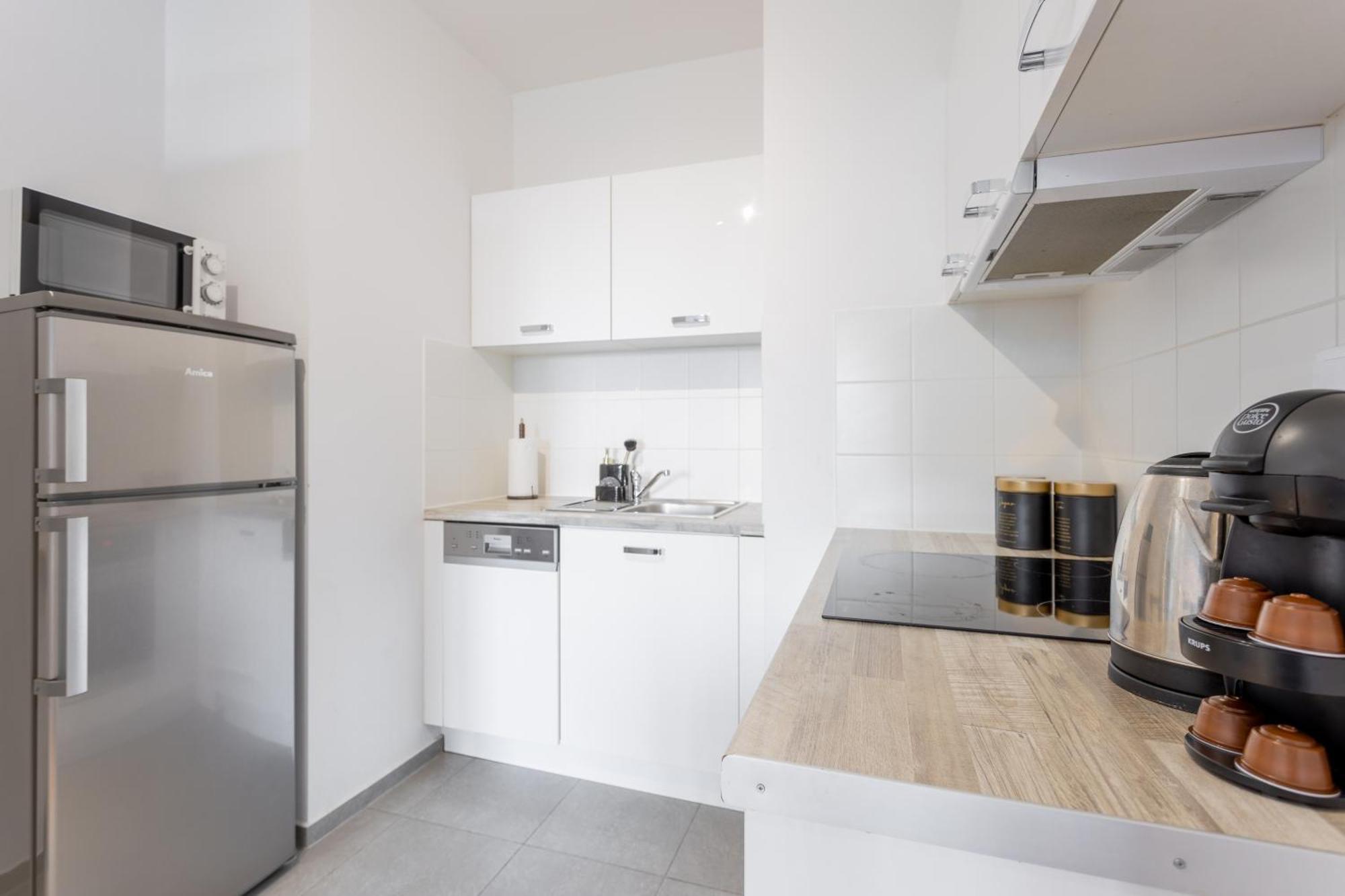 Golden Apartments Warsaw - Big And Bright Stylish Apartments - City Center - Pereca エクステリア 写真