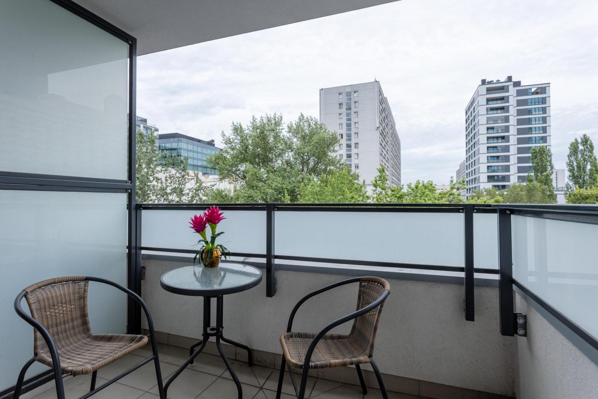 Golden Apartments Warsaw - Big And Bright Stylish Apartments - City Center - Pereca エクステリア 写真