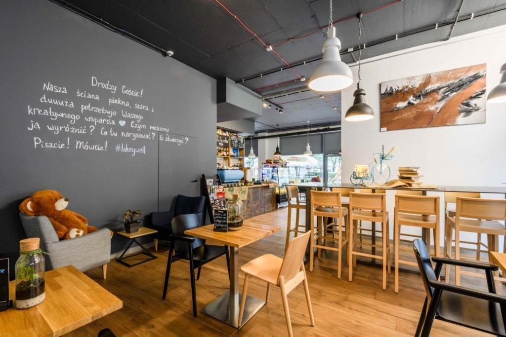Golden Apartments Warsaw - Big And Bright Stylish Apartments - City Center - Pereca エクステリア 写真